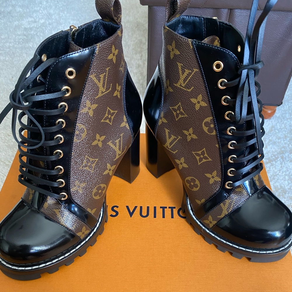 Louis Vuitton STAR TRAIL ANKLE BOOT